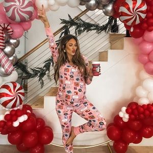OLD NAVY PINK CHRISTMAS PJS